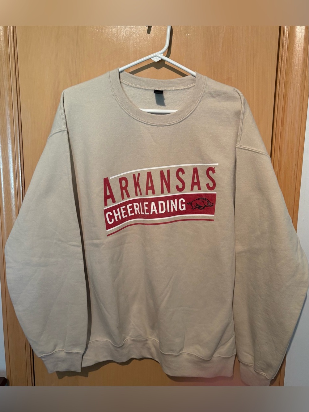 Arkansas Cheerleading Beige Crewneck Sweatshirt Excellent Condition Size Large